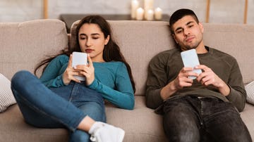 Pareja aburrida