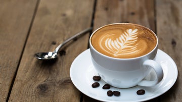 Cafetera de cápsulas vs. cafetera exprés, ¿cuál me compro?